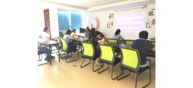 藍品盾小伙伴不斷學習，只為提供好的知識優質服務